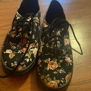 Women’s Vans Shoes
